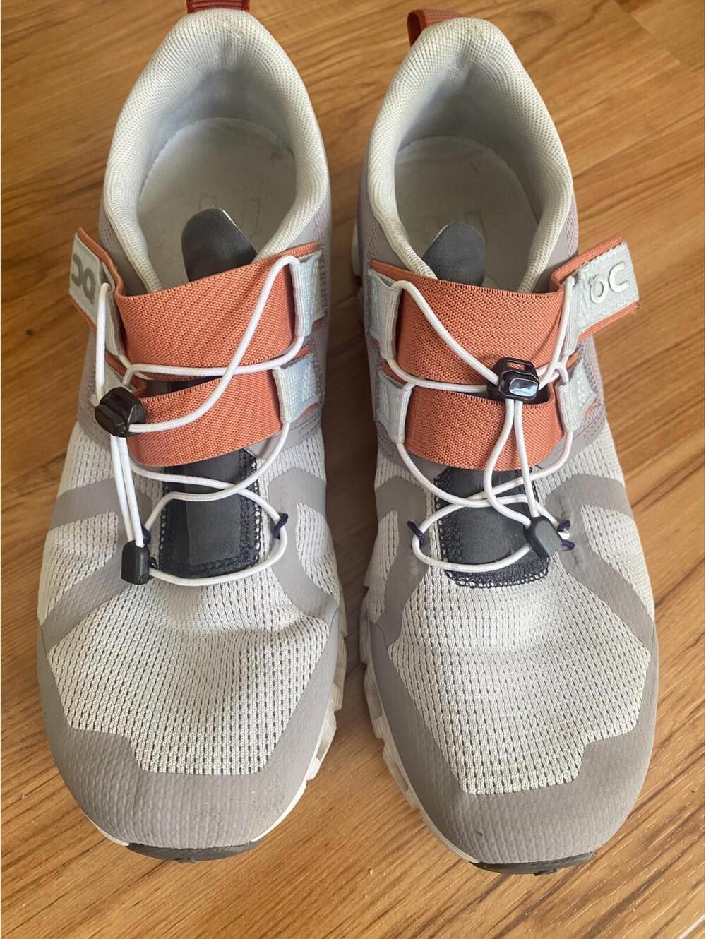 On Cloud Nexus Swiss Engineering Women's Sz W 8.5 Running Shoes Grey Zinc Spice